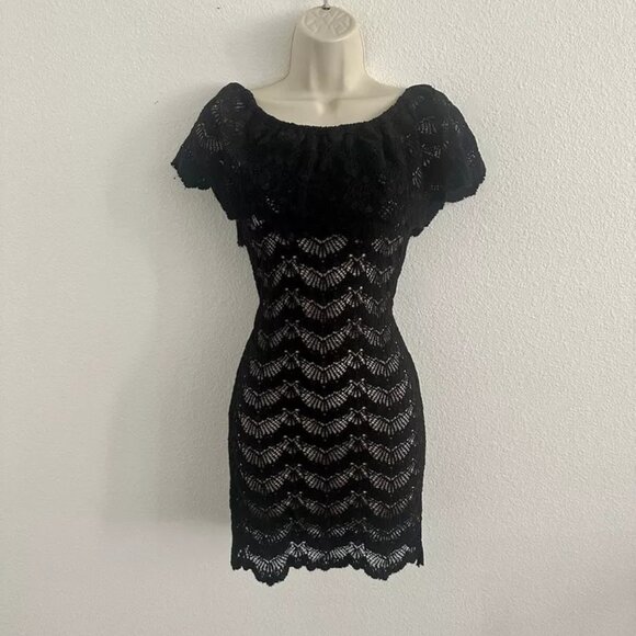 Nightcap Clothing Black Nude Lace Mini Dress Off the Shoulder Stretch Sz 2 Small - Picture 2 of 10